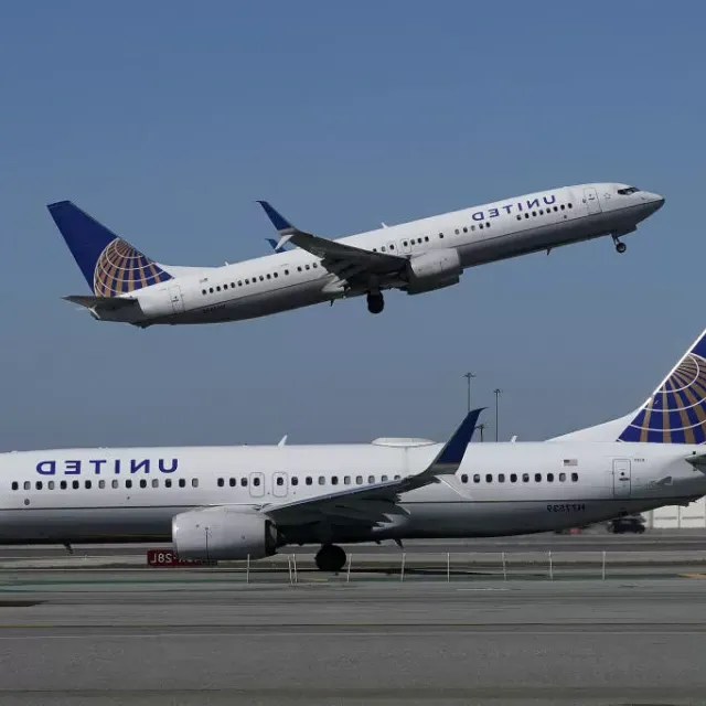 Flugzeuge landen und starten in SFO